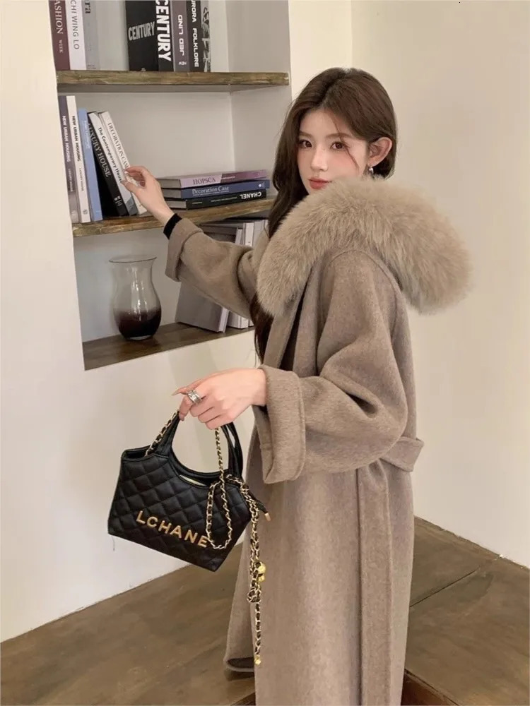 Womens elegant pink sweet wool jacket fur collar casual loose fit Korean style warm jacket with winter hooded Christmas jacket 241108