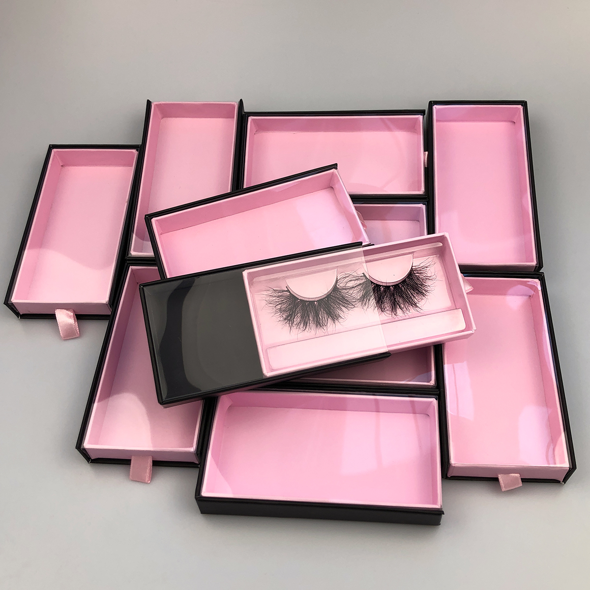 2025 Wholesale 3d Lash Box Magnetic Eyelash Case for 25mm Mink Lashes Custom Empty Soft Fluffy Eye-lash new Package Makeup Supplier