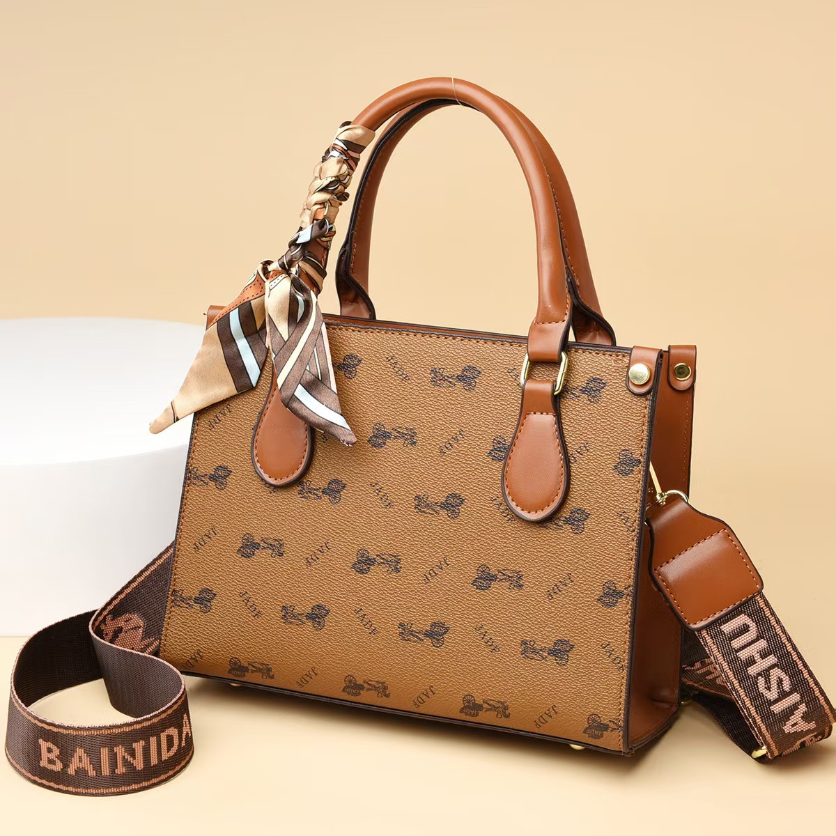 New high-end designer handbag fashionable diagonal cross bag