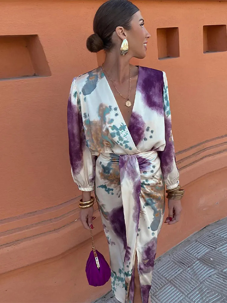 Elegant Printed Half Skirt Twopiece Set Ladies Fashion Vneck Long Sleeve Top High Waist Skirts Sets Women Streetwear Outfits 240329