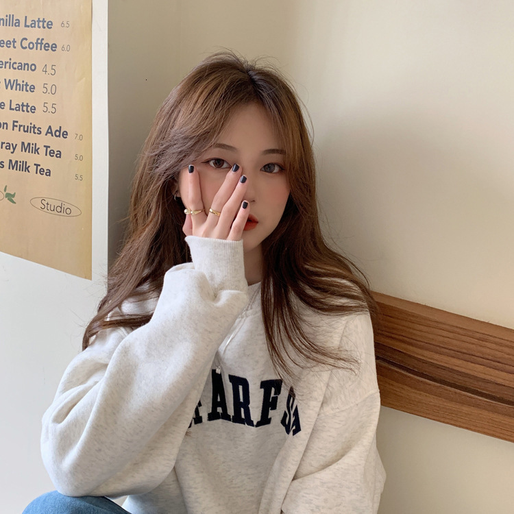 Designer's autumn new embroidered letter thin hoodie women, loose round neck, fashionable student long sleeved top, jacket for women