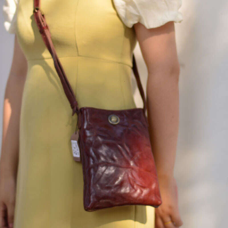 Vegetable Tanned Vintage Diagonal Backpack Key Storage Cross-Border Explosive Female Leather Mobile Phone Bag