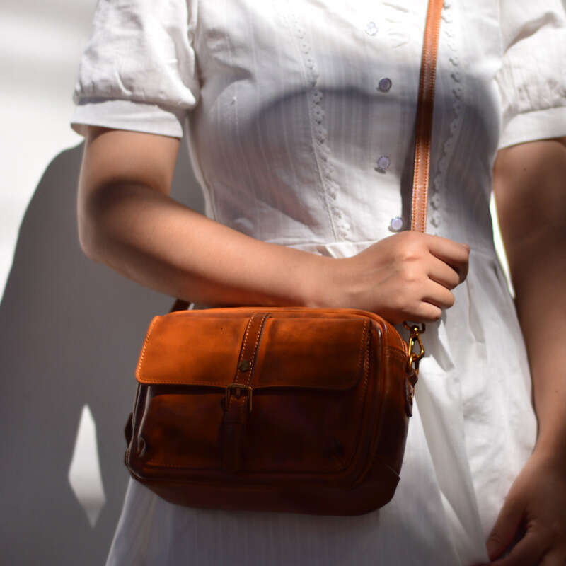 Retro Walk Texture Crossbody Fashion Real Cowhide Mobile Phone Leather Women's Bag Vertical Small Bod