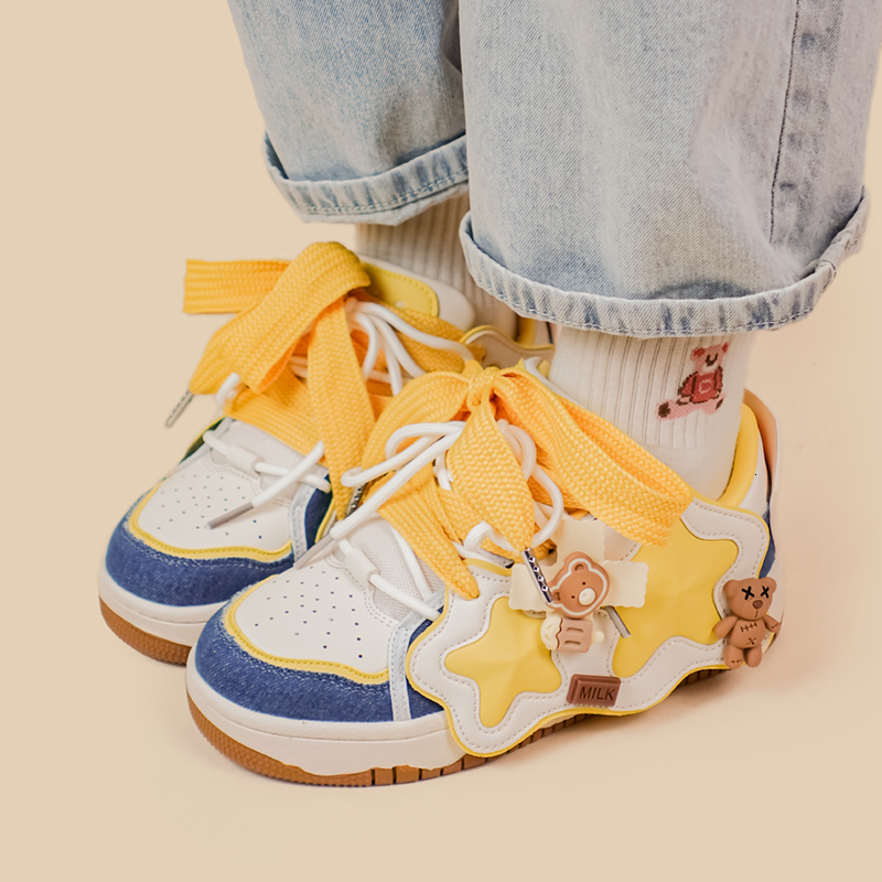 2025 Designer Fashion Casual Sports Shoes Cute Girls Skateboarding Shoes Female Trend Coach New Balance