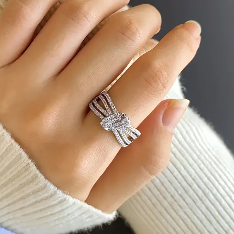 Wedding Rings Designer Geometric Multi-layer Cluster Rings Women's Sterling Silver Bow Diamond Rings White Crystal Solitaire Rings Exquisite Gift