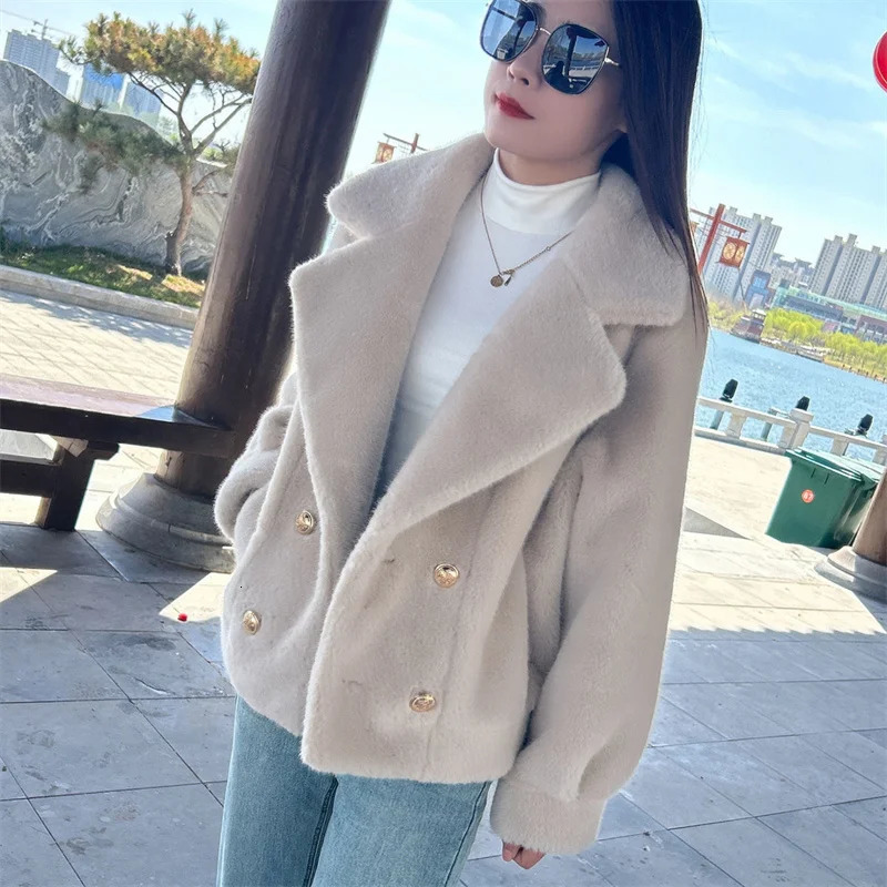Fur One Coat Autumn Winter mink jacket womens Padded European high-quality jacket 241108