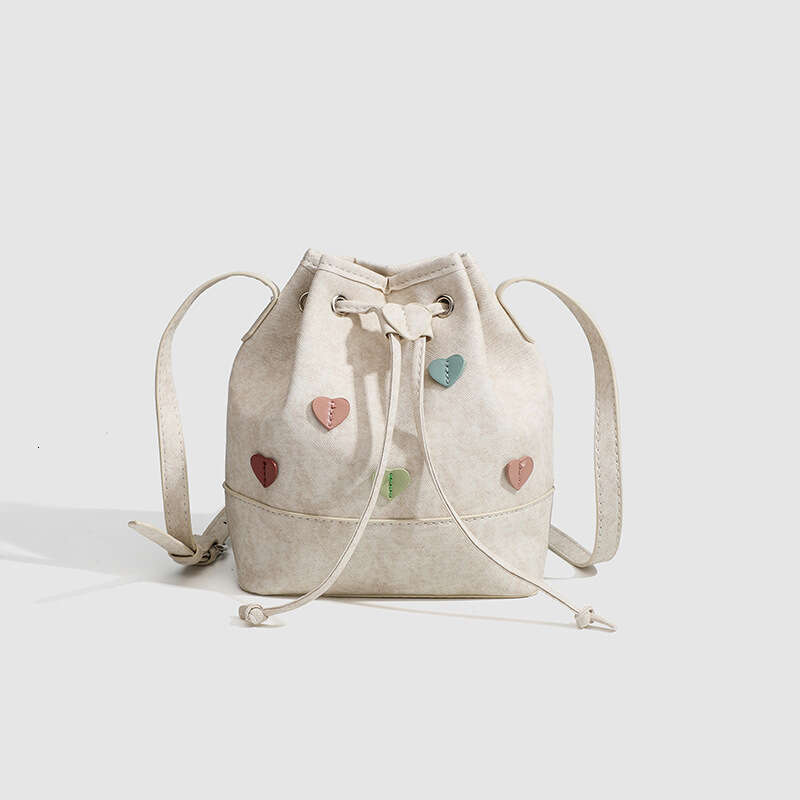 Small niche design, simple drawstring, versatile fashion, water bucket, love bag, outdoor crossbody bag