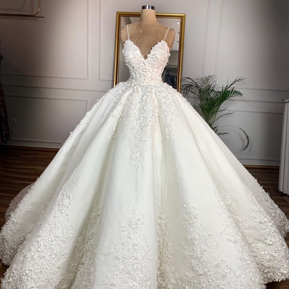 2024 summer sexy Wedding Dresses Lace Sheer Crew Neck Custom Made Vintage Style Modest Women Bridal Ball Tulle Beautiful Bride Gowns Fashion Appliques