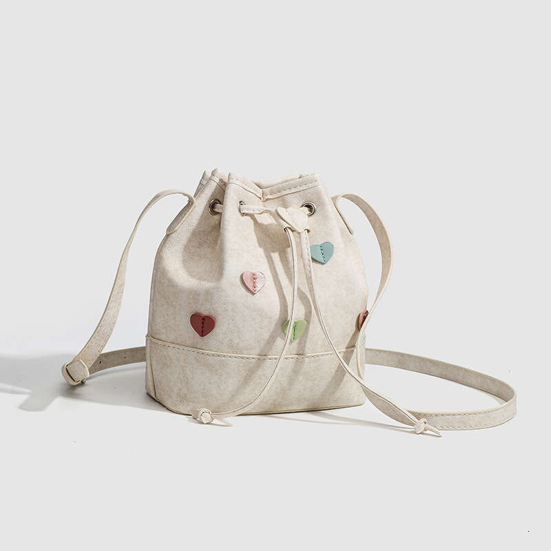 Small niche design, simple drawstring, versatile fashion, water bucket, love bag, outdoor crossbody bag