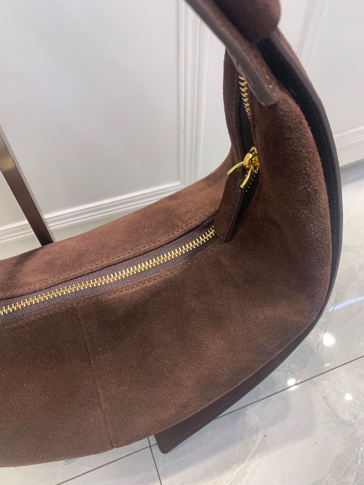 New Thick Real Suede Leather Hobo Tote Green Coffee Color Designer Women Handbag Stylish Winter Shoulder Bag Zipper Style BagVoyage