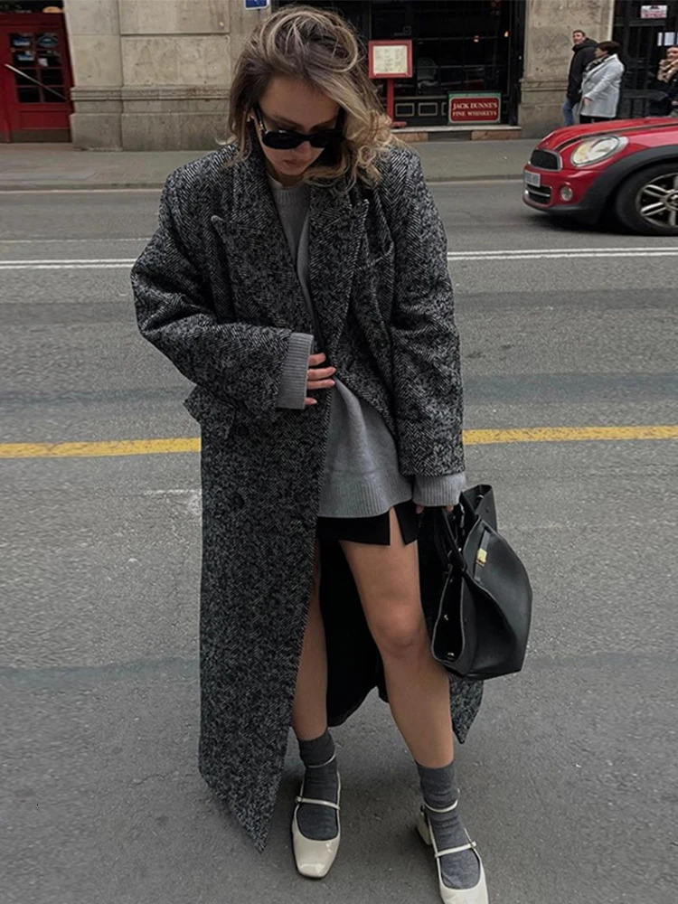 Womens herringbone woolen tweed coat fashionable long sleeved lapel coat double breasted high street coat 241108