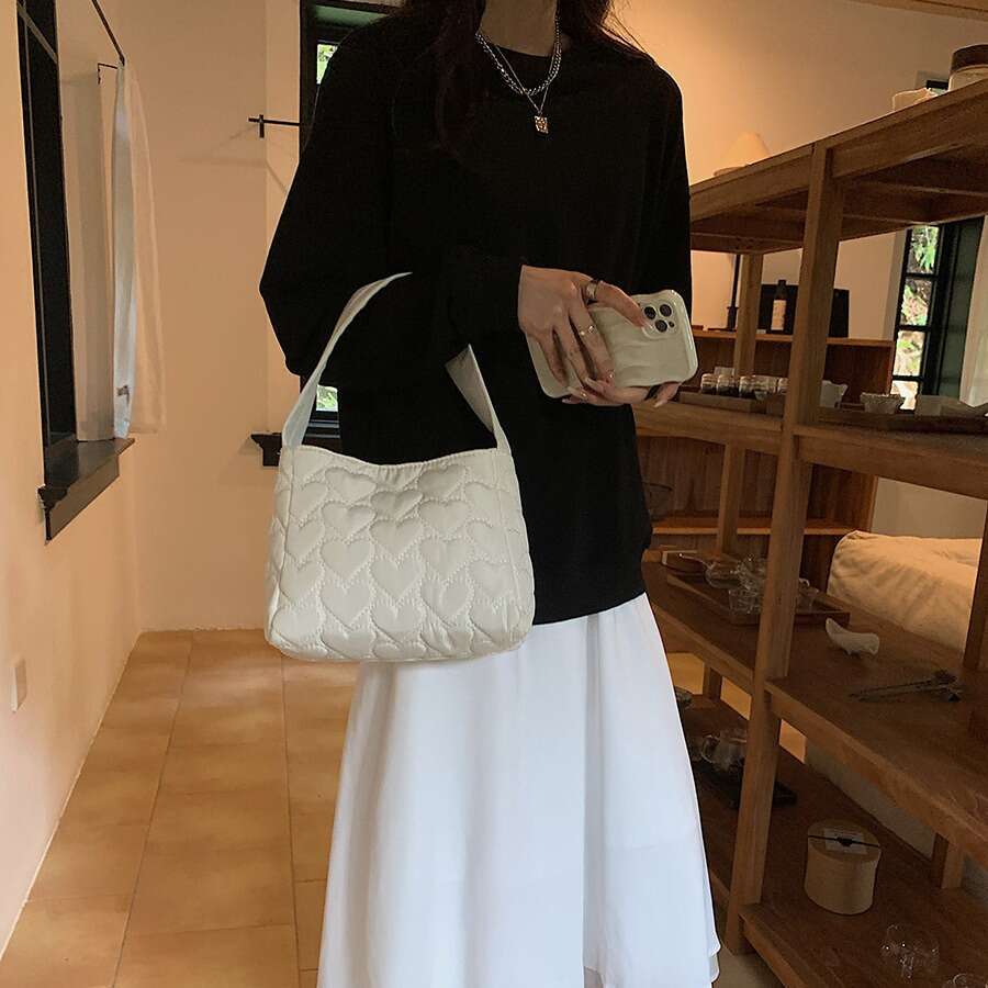 Small and high-end handbag, women's nylon fabric, heart tote, bento bag, versatile single shoulder armpit bag