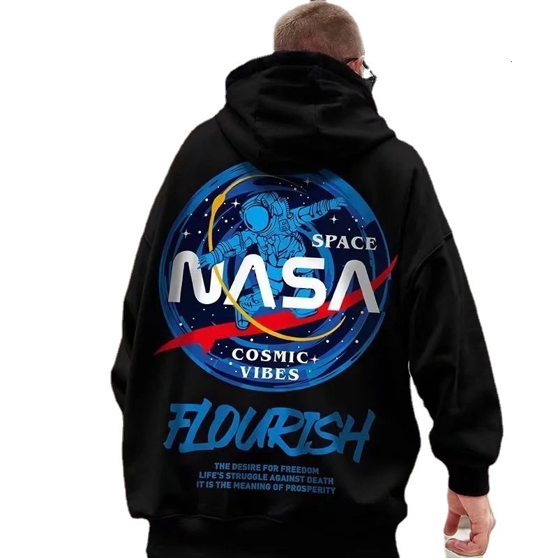 Designer adds weight and size to astronaut hoodies, loose fitting hooded sweatshirts with fleece for men, trendy pullovers