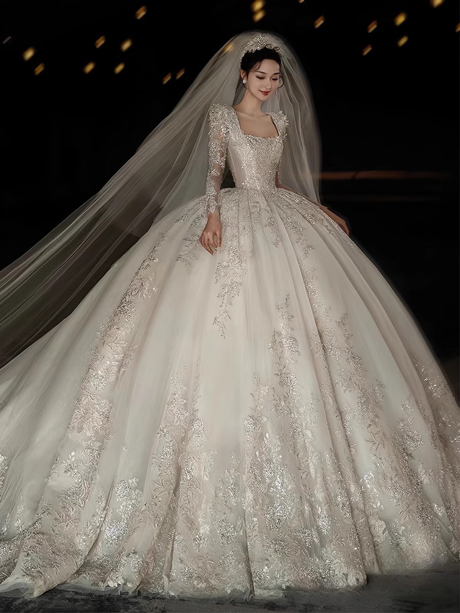 2024 New Dubai Arabic Wedding Sexy Crystals Beaded Ruched Sweep Train Bridal Gowns Robes Sequined Mesh Lace Long Sleeves A Line Pleated Dresses 0510