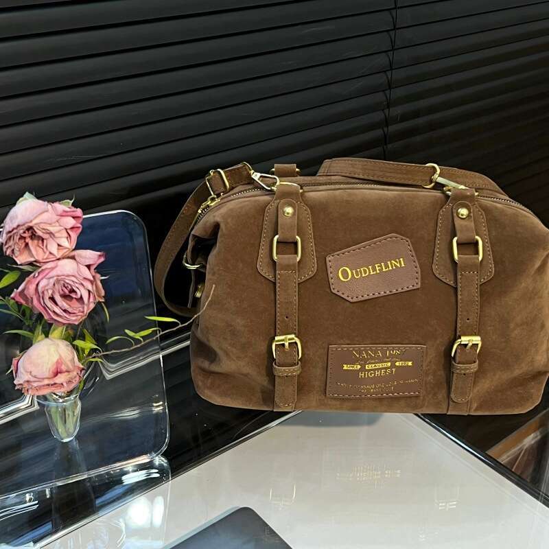 Large capacity women's bag with temperament 2023 new matte single shoulder crossbody bag, multi kinetic backpack