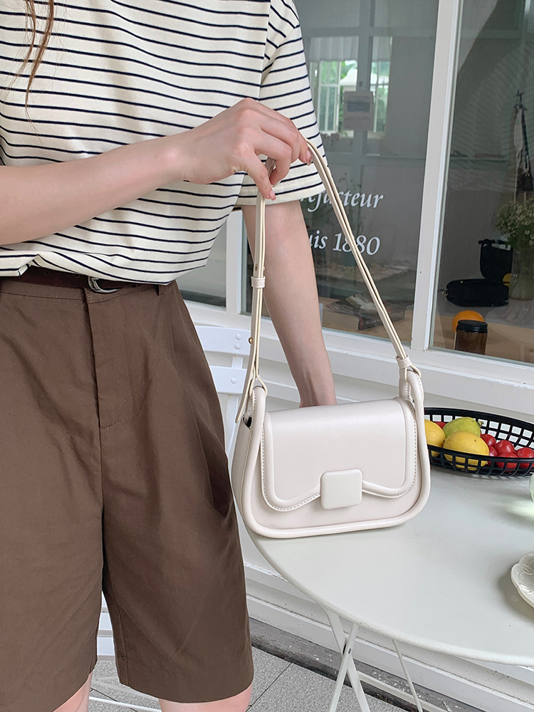 2025 Designer new 2024 3 Bag summer women's versatile crossbody shoulder high-end sense bag design free shipping