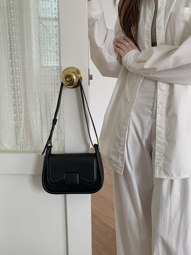 2025 Designer new 2024 3 Bag summer women's versatile crossbody shoulder high-end sense bag design free shipping