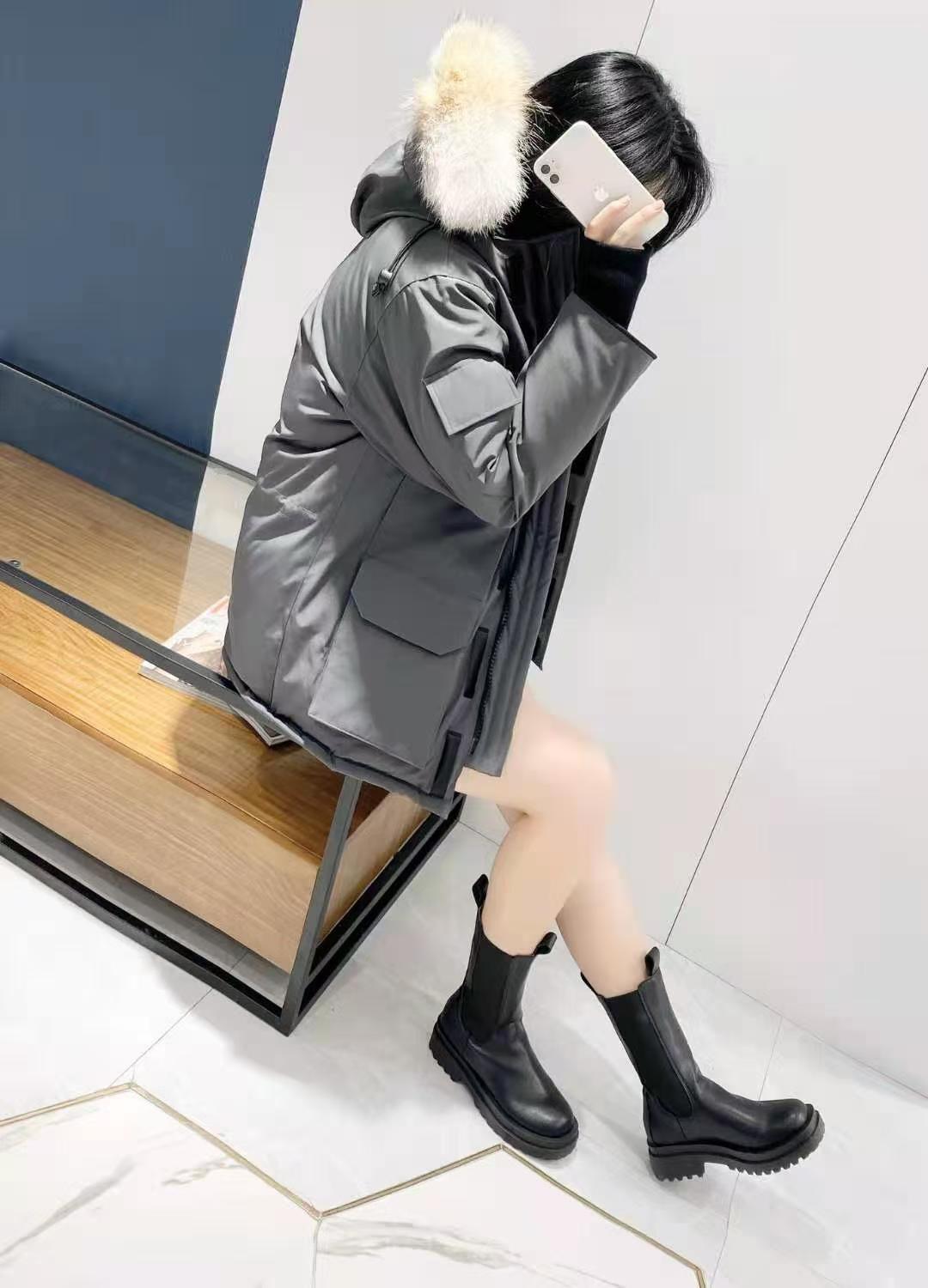 Designer high-quality men's down jacket casual fashion style men's plus size padded hooded winter coat