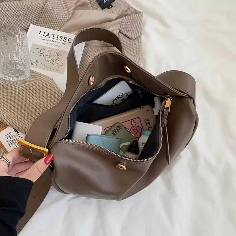 Crossbody Bags for Wen Large Capaci Luxury Handbags Solid Soft Shoder Bags Fem Casual Travel Hobos Bag Vintage Sac New Z250318