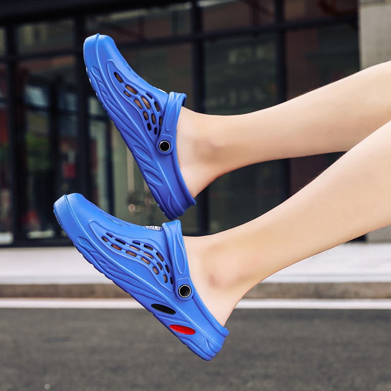 Men Garden Shoes Black Beach Flat Sandals Slippers Men Sandals Summer Hole Shoes Rubber 5 2021 New