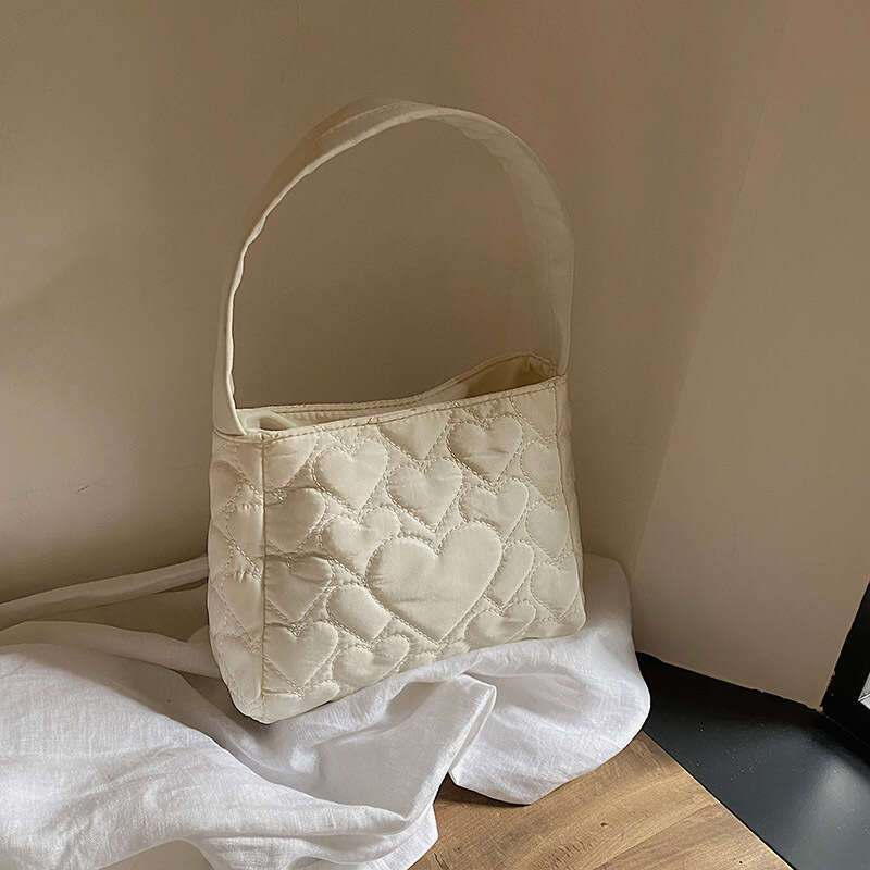 Small and high-end handbag, women's nylon fabric, heart tote, bento bag, versatile single shoulder armpit bag