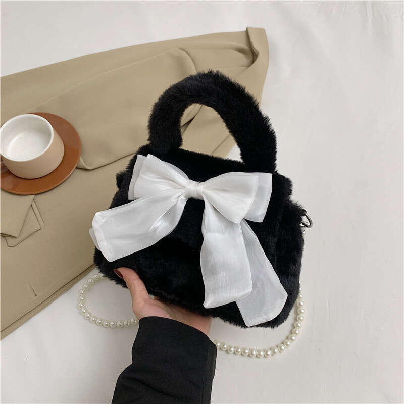 Cute Bow 2024 New Sweet Girl Commuter Plush Pearl Handheld One Shoulder Crossbody Bag