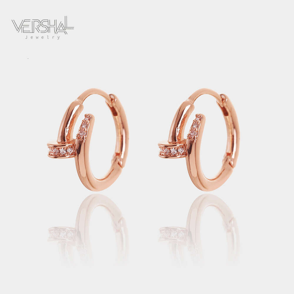 Fashionable and minimalist micro inlaid circular earrings, rose gold card nail shaped women's earrings