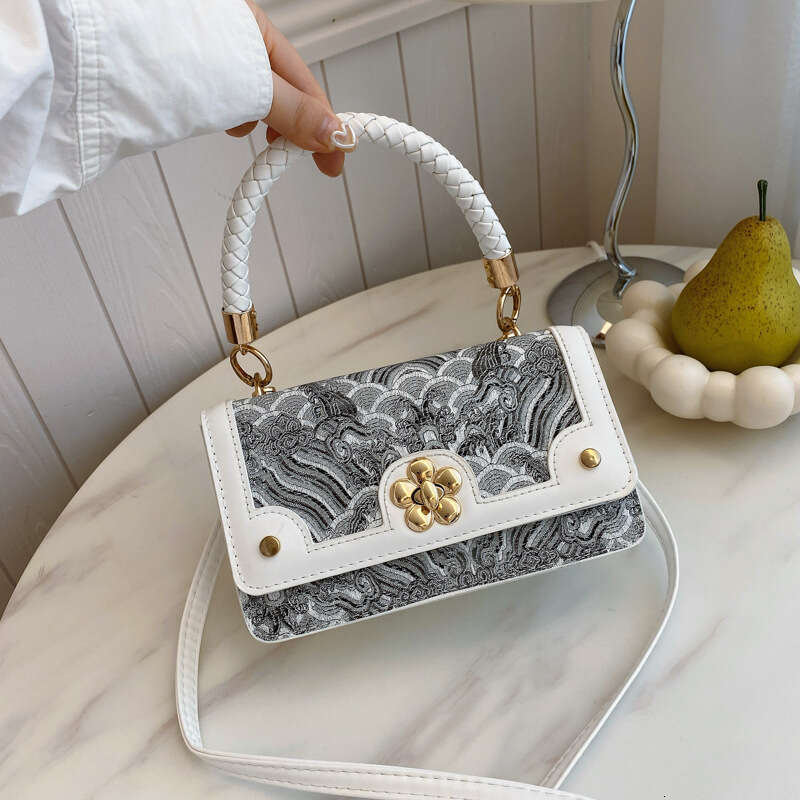 2024 Autumn New Embroidered Handheld Small Square for Women, Versatile Chinese Style Single Shoulder Crossbody Bag