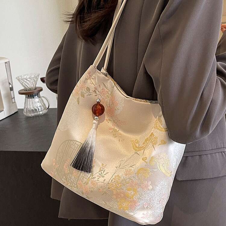 New Chinese style large capacity women's 2024 new trendy and fashionable shoulder super hot water bucket bag