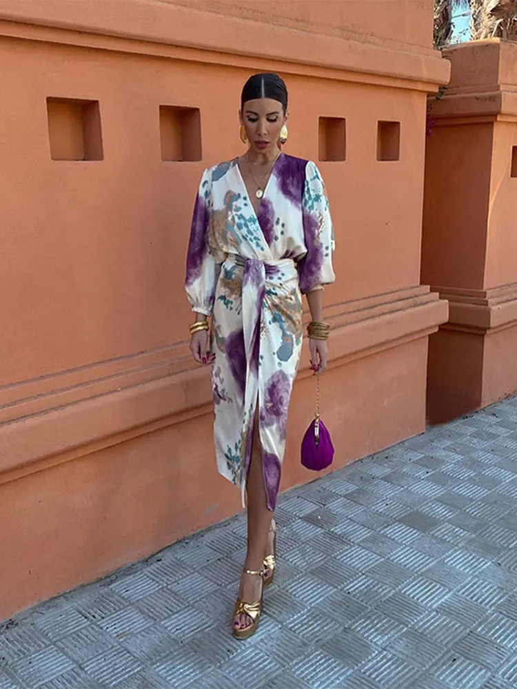 Elegant Printed Half Skirt Twopiece Set Ladies Fashion Vneck Long Sleeve Top High Waist Skirts Sets Women Streetwear Outfits 240329