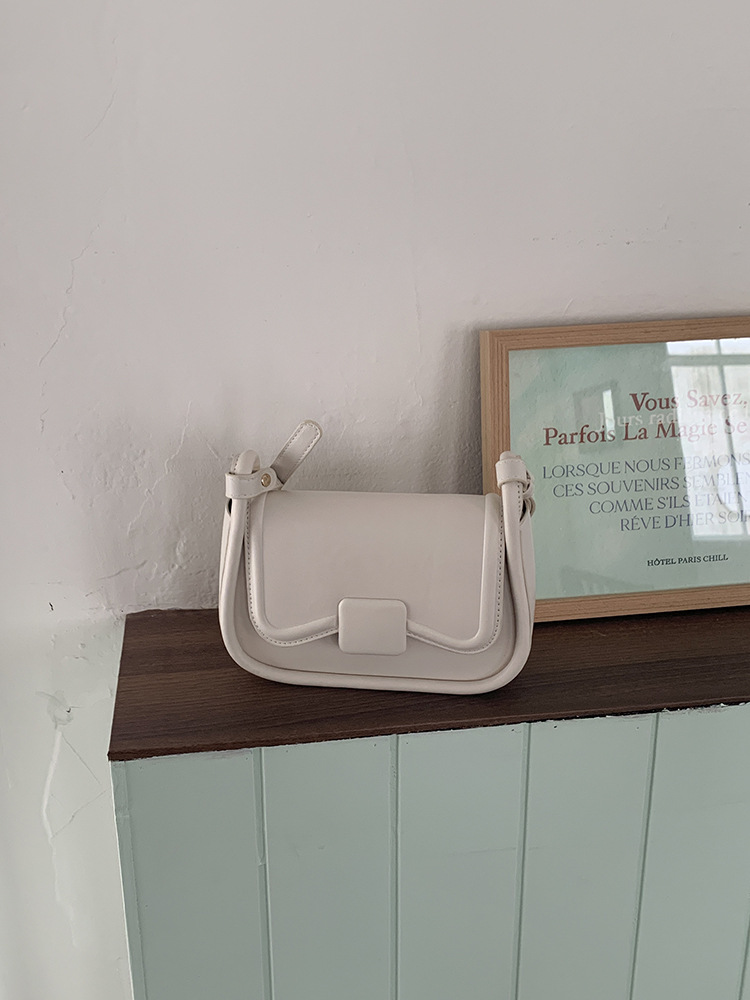 2025 Designer new 2024 3 Bag summer women's versatile crossbody shoulder high-end sense bag design free shipping