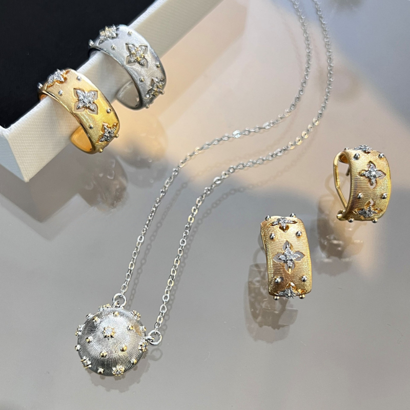 Jewellery Collection Italian Style Handcrafted Palace Hollow Clover Design Gold Plated Textured with Matching Ring Earrings Necklace for Wedding Anniv