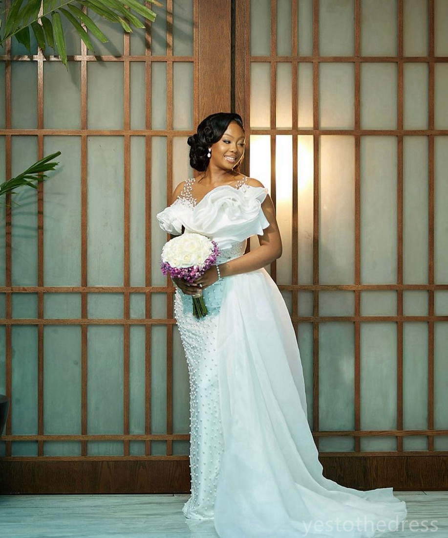 2024 Plus Size Mermaid Wedding Dress for Bride Illusion Bridal Gowns Sheer Neck Beaded Pearls Decorated Wedding Gowns for African Nigeria Black Women 