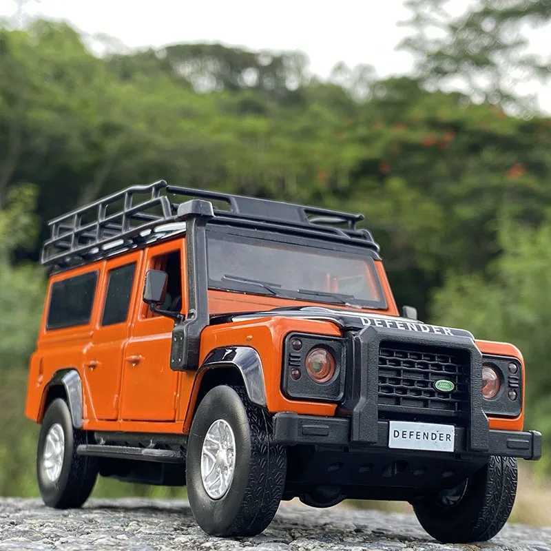 1 32 Range Rover Defender Alloy Car Model Diecast Metal Toy Off-Road Vehicles Car Model Simulation Collection Childrens Toy GiftXJ241109