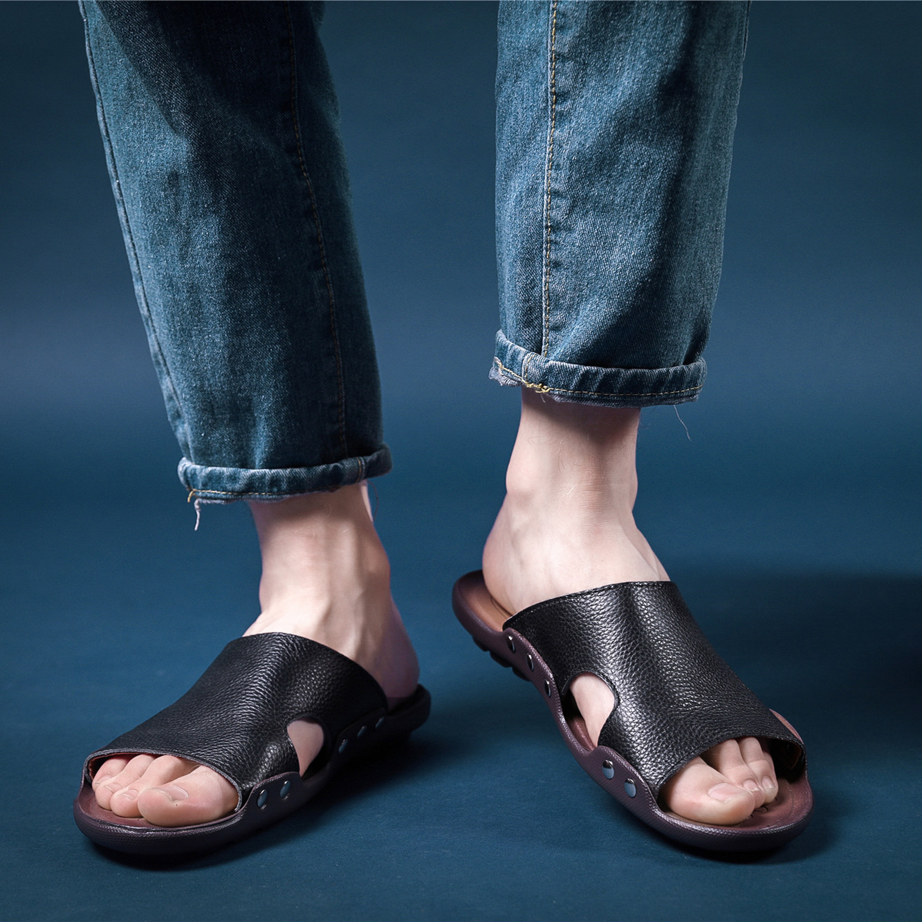 Summer Genuine Leather Men's Sandals Classic Breathable Slip-On Sandals Men Casual Beach Shoes Outdoor Slippers