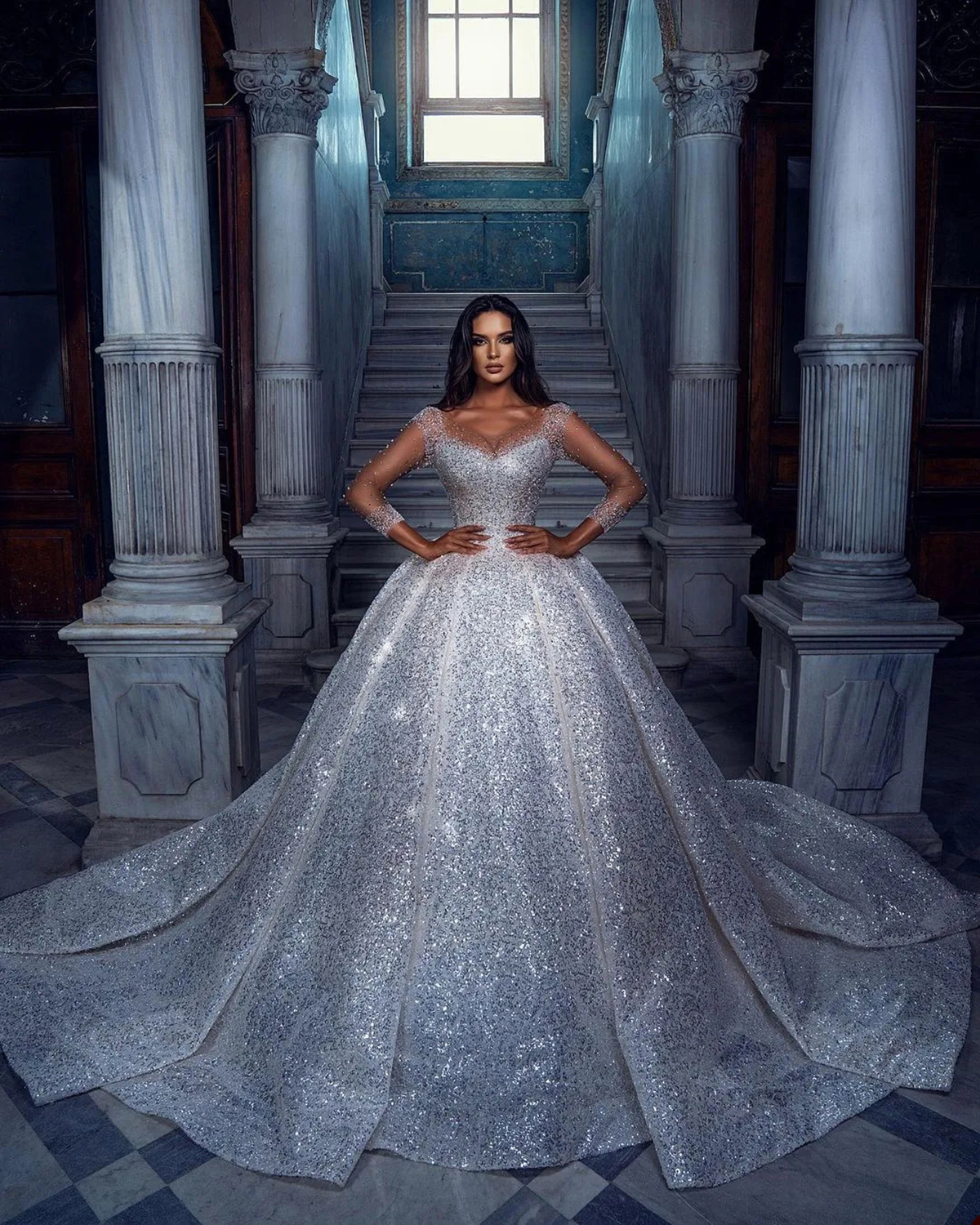 Gorgeous Ball Gown Wedding Dress Sheer Neck Long Sleeves Bridal Gown Appliques Sequins Sweep Train Dresses Custom Made vestidos de novia