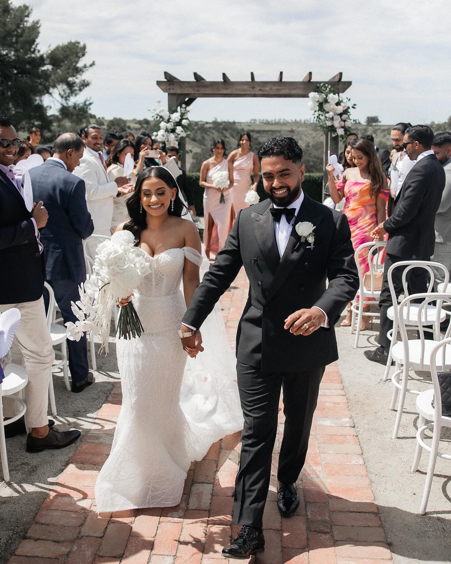 Boho Crystal Mermaid Wedding Dress For Straps Country Wedding Dresses Bridal Gowns Backless Designer Bride Dress 0616