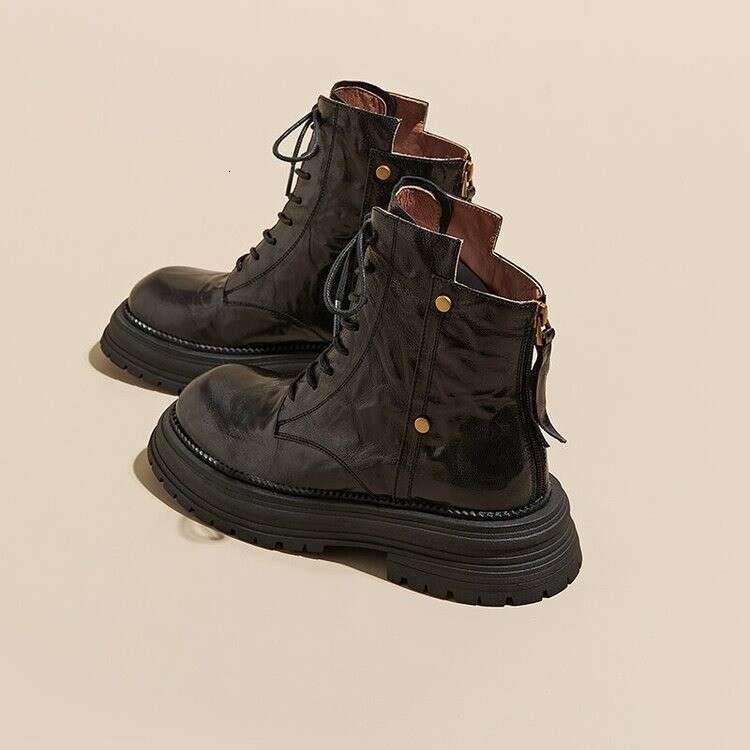 Gu Yun | Maillard Handheld Brown Thick Bottom Martin For Women's 2024 Autumn/Winter New Short Boots