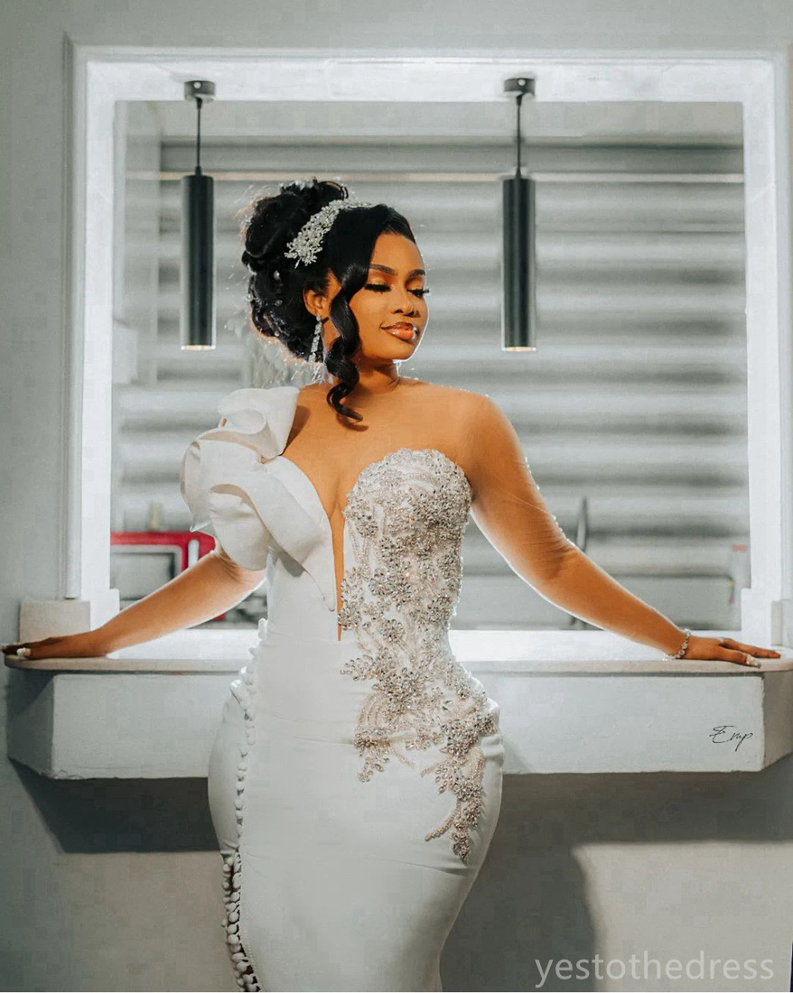 2024 Mermaid Wedding Dress for Bride Illusion Bridal Gowns Sheer Neck Long Sleeves Side Split Crystals Decorated Wedding Gowns for African Nigeria Bla