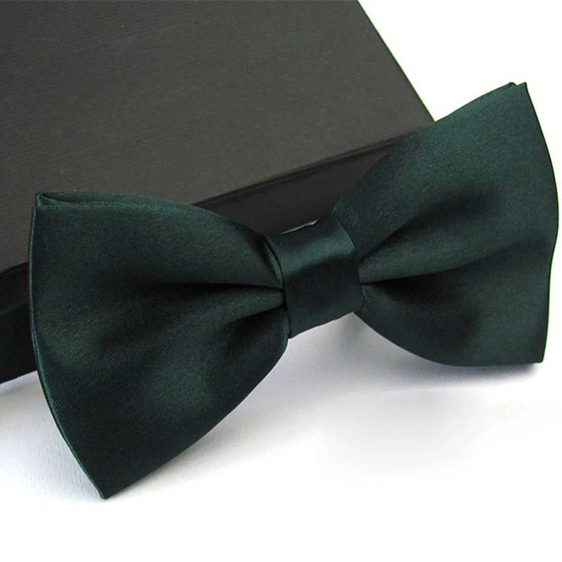 Classic Kids Bowtie Boys Girls Children Fashion Women Men Wedding Bow Tie 33 Solid Color Red Black White Pets CravatX241109