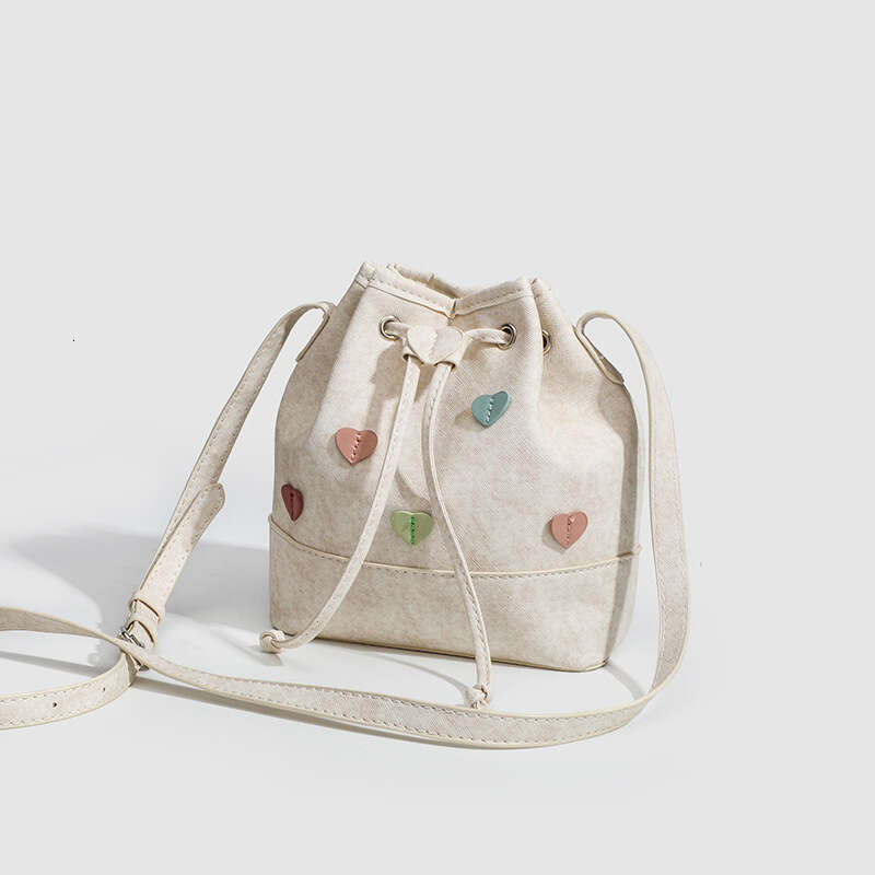 Small niche design, simple drawstring, versatile fashion, water bucket, love bag, outdoor crossbody bag