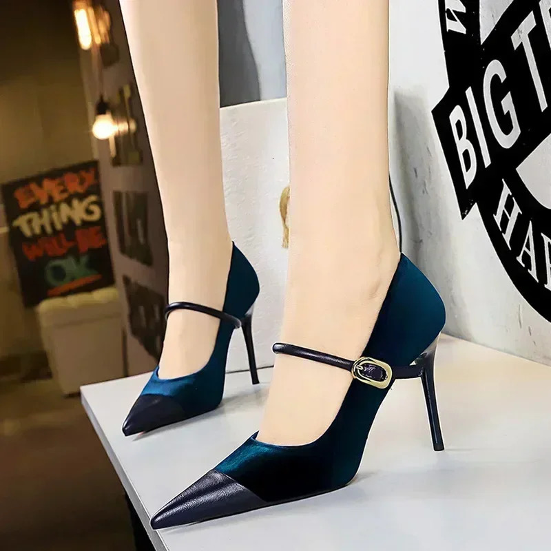 Women Pointed Toe 7cm 10cm Stiletto High Heels Party Mary Jane Pumps Lady Metal Buckle Prom Camel Strap Velvet Burgundy Shoes 241108