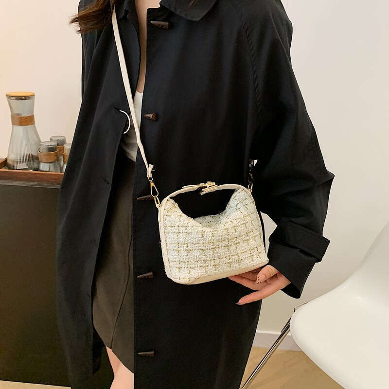 2024 Autumn Small Fragrant New Moon Women's Fashionable Versatile Single Shoulder Crossover Mobile Phone Bag Cotton and Hemp