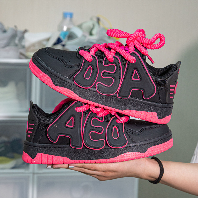 Group Letter Design Skateboarding Shoes Fashion Couple German Training Fashion Color Blocked Balance Shoes Student Casual Sports Men's Board Shoe