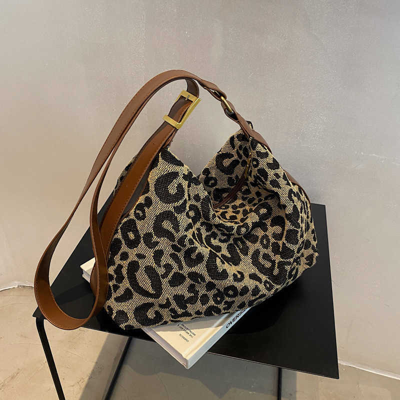 Texture bag for women, large capacity 2024 new fashion big bag, leopard print cloth bag, niche single shoulder crossbody bag
