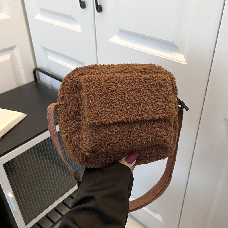 Sac à bandoulière en tissu peluche pour femme, petit sac à main en laine d'agneau, fourrure moelleuse, créateur de mode, initié, femme, hiver, no