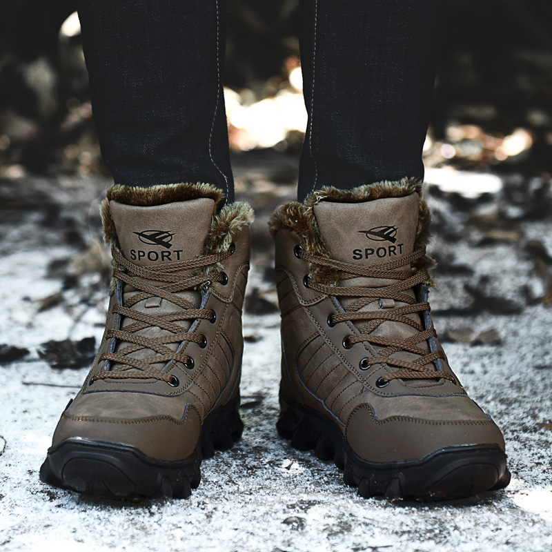 New 2025 Winter men boots Slippers Warm Men Shoes Waterproof Non-Slip Plush Sneakers Male leather Boots Plus