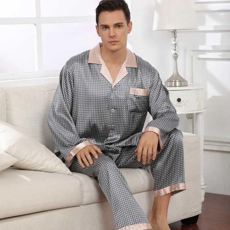 Men Nightwear Long Sleeve Pajamas Sleeping Suit EuroUS Comfort Housewear Silk Satin for Sleepwear Mens Pajama Set 241111