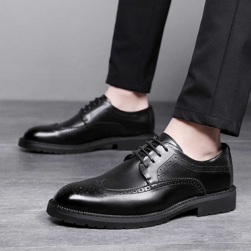 Black Men Dress Shoes Mens British Versatile Pointed Casual Shoes Business Sculpture Model Mens Leather Shoes 241009