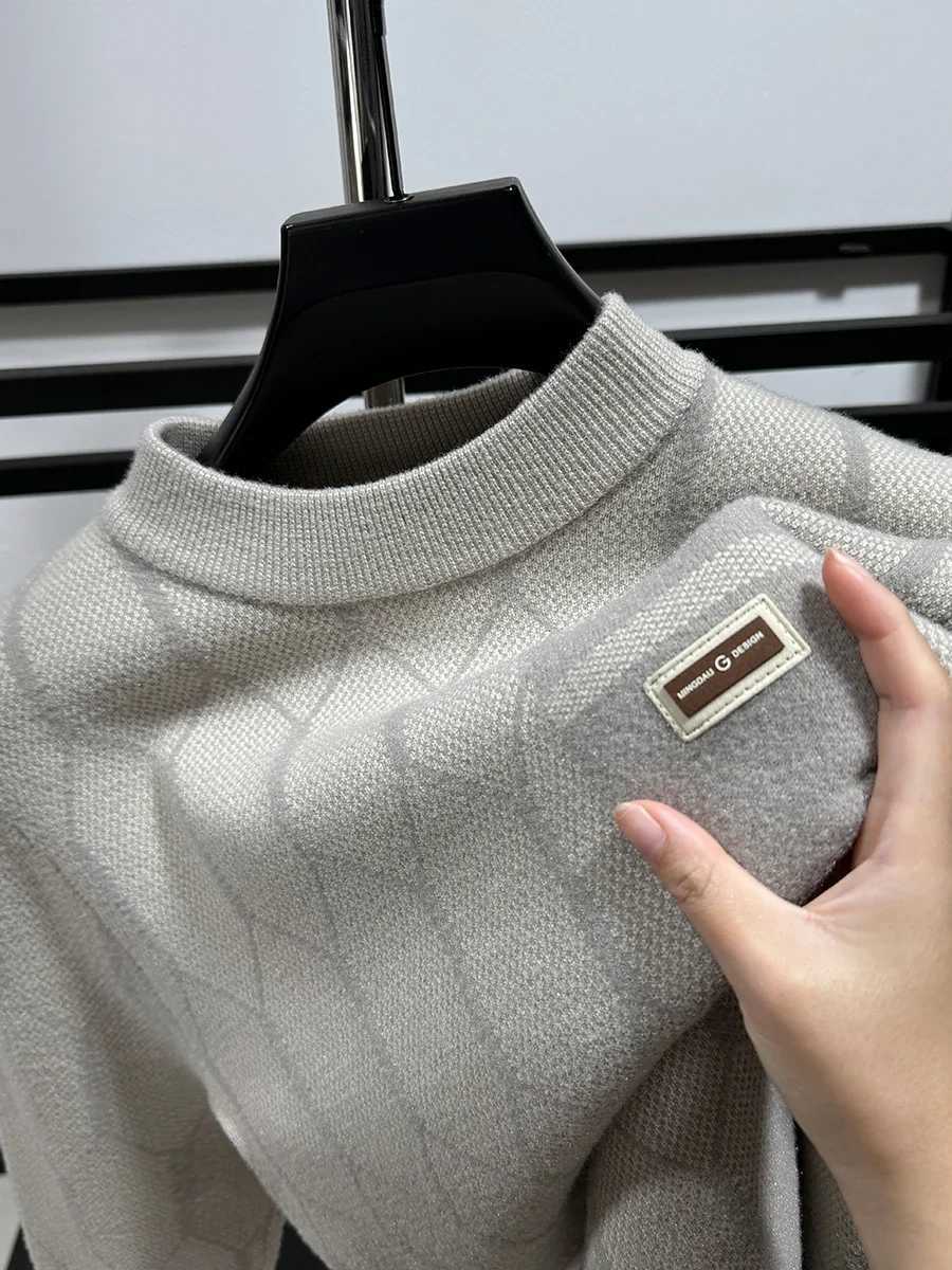 High Quality Luxury mens knitted sweater with plain neck jacquard thickened warm plow winter new style simple and fashionable version suitable for men